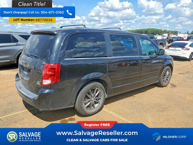 Used 2017 Dodge Grand Caravan SXT FWD image 4