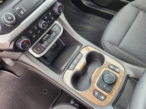 Used 2023 GMC Acadia SLE w/ Driver Convenience Package image 19