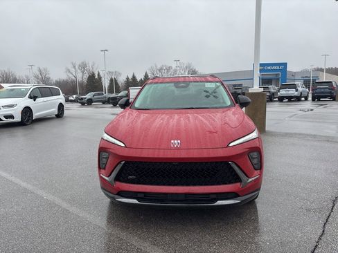 Used 2025 Buick Envision Sport Touring image 2