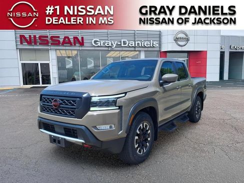 Used 2023 Nissan Frontier Pro-X w/ Technology Package RWD image 3