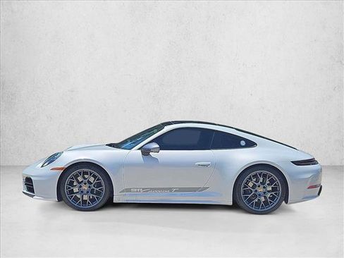 Used 2026 Porsche 911 Carrera T RWD image 9