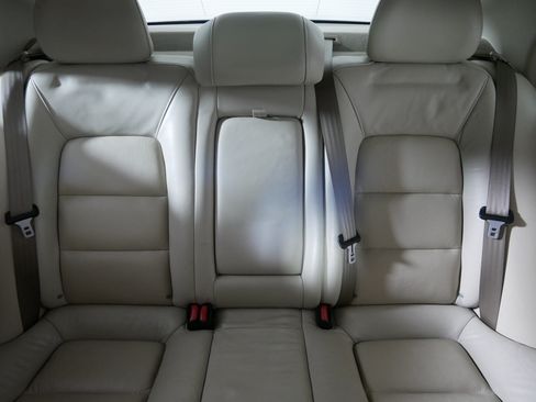 Used 2010 Volvo S80 3.2 FWD image 13