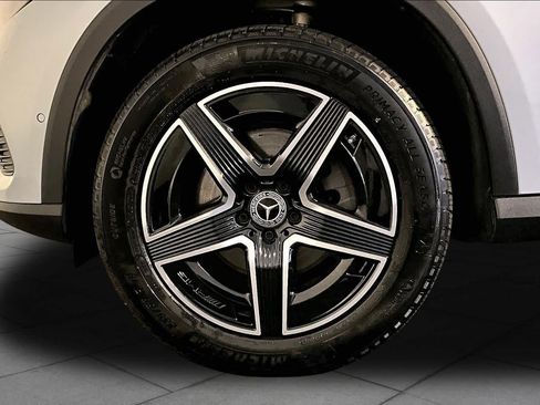 Certified 2026 Mercedes-Benz GLC 300 4MATIC image 11