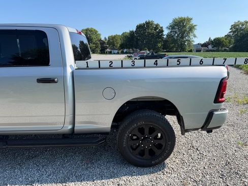 Used 2026 RAM 2500 Big Horn AWD/4WD image 5