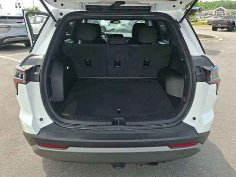 Used 2025 Chevrolet Equinox LT AWD/4WD image 29
