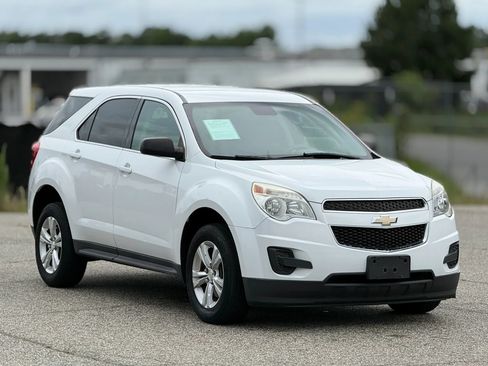 Used 2015 Chevrolet Equinox LS FWD image 1