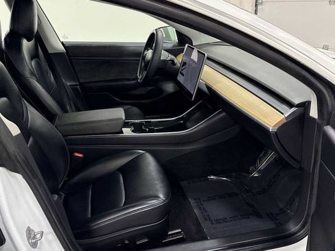 Used 2020 Tesla Model 3 Standard Range Plus image 30