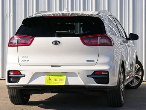 Used 2019 Kia Niro EX Premium image 4