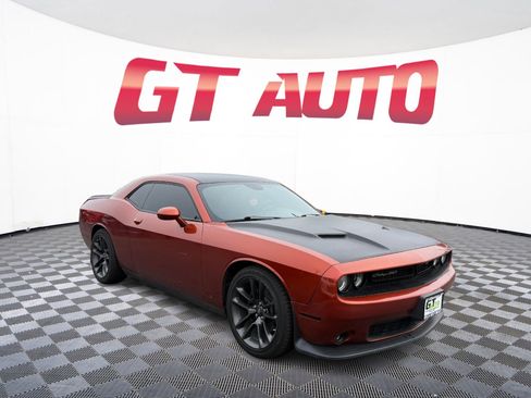 Used 2020 Dodge Challenger GT image 1