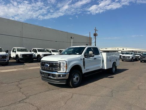New 2025 Ford F350 XL w/ XL Chrome Package image 5