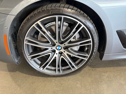 Used 2020 BMW 540i w/ M Sport Package RWD image 11