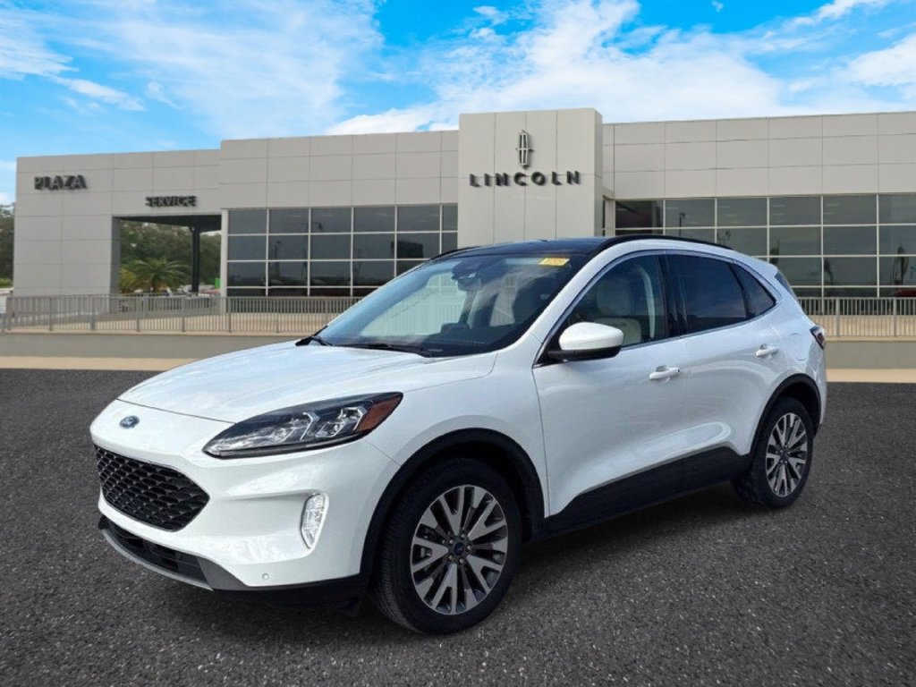 Used 2022 Ford Escape Titanium w/ Class II Trailer Tow Package AWD/4WD image 12