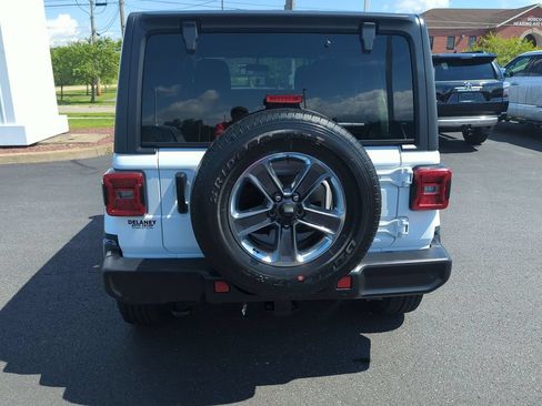 Used 2021 Jeep Wrangler Unlimited Sahara w/ Safety Group AWD/4WD image 7