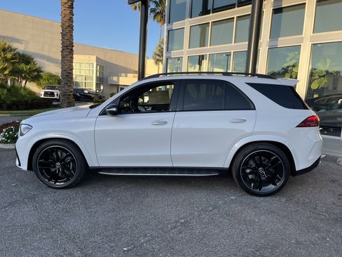New 2026 Mercedes-Benz GLE 580 4MATIC image 3