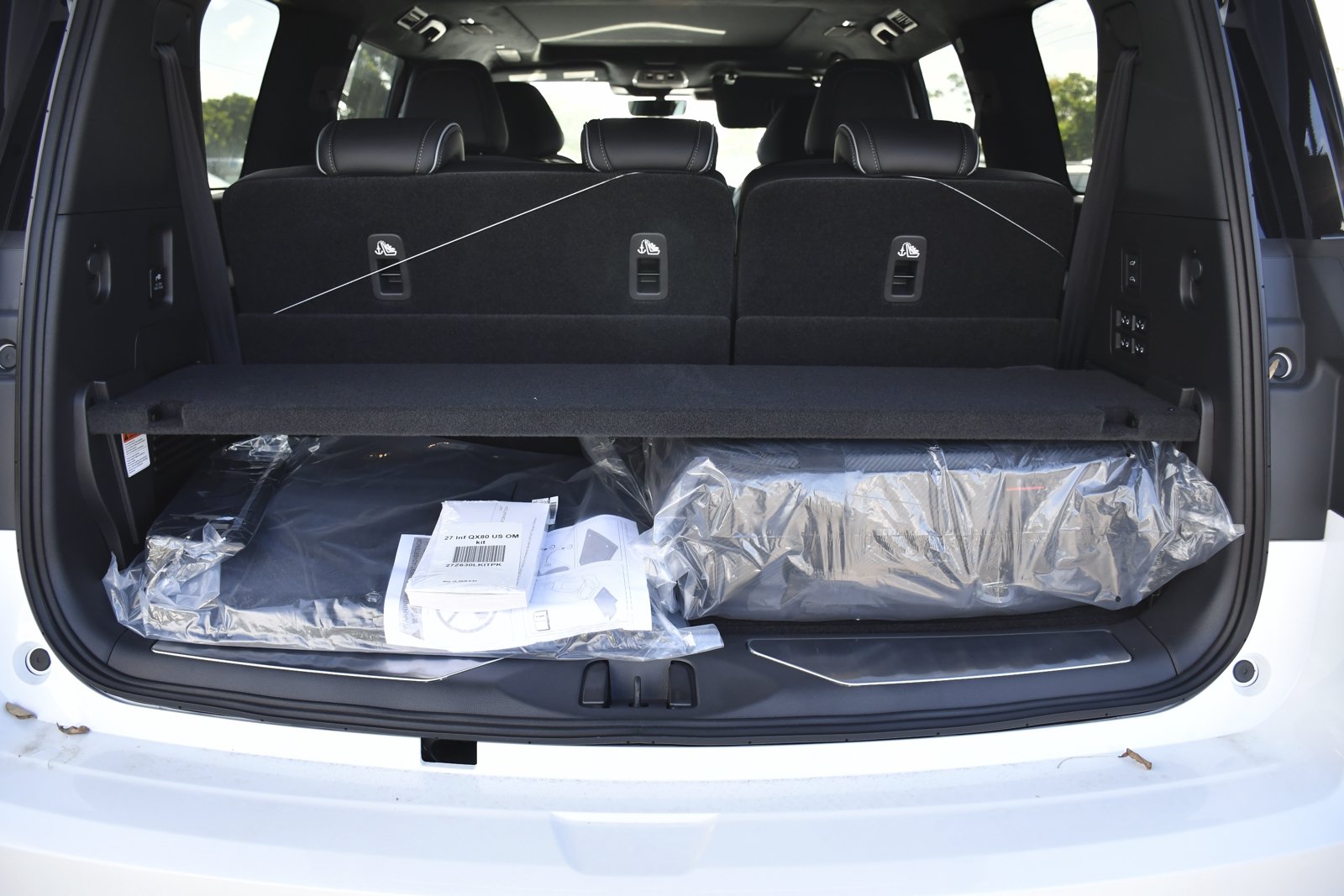 New 2027 INFINITI QX80 Autograph w/ Premium Cargo Package AWD/4WD image 35