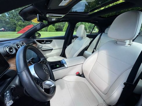 Used 2022 Mercedes-Benz C 300 4MATIC Sedan image 11