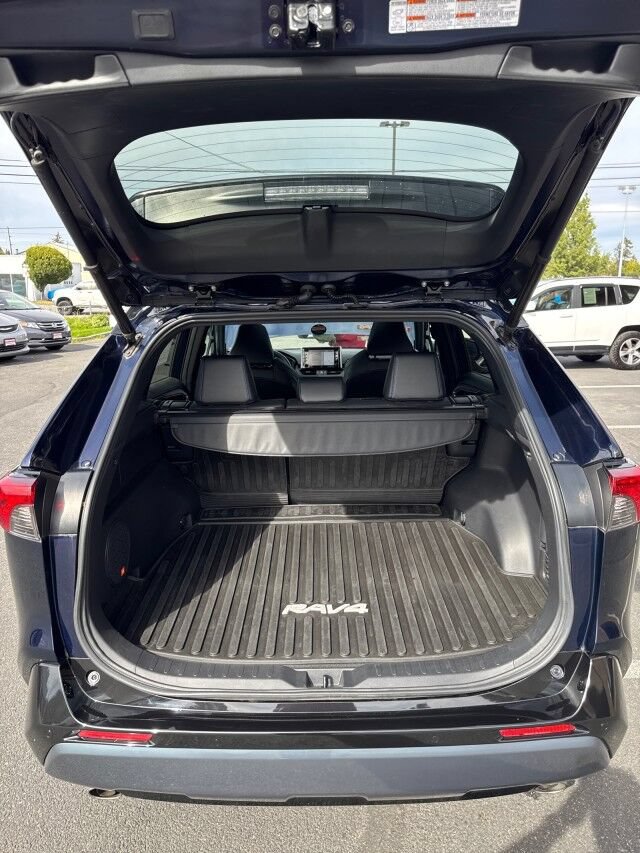 Used 2020 Toyota RAV4 XSE AWD/4WD image 13