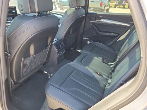 Used 2025 Audi Q5 2.0T Premium image 13