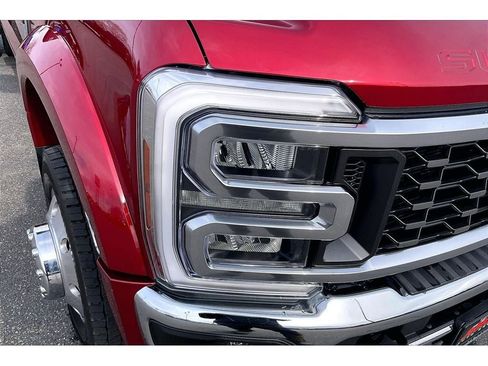 Used 2025 Ford F450 Lariat w/ Lariat Ultimate Package AWD/4WD image 29