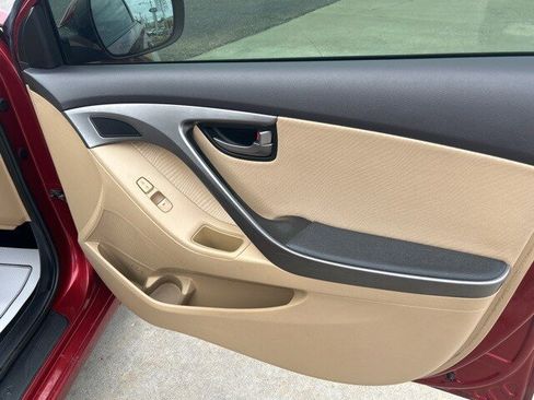 Used 2013 Hyundai Elantra GLS w/ Preferred Pkg image 13