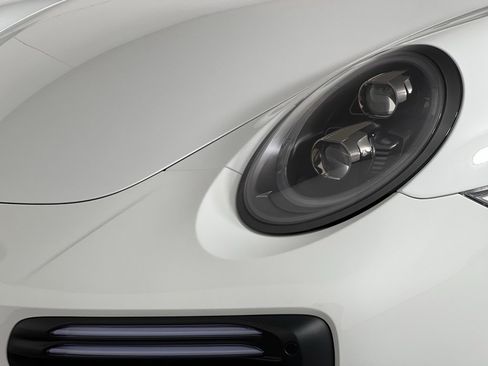 Certified 2019 Porsche 911 Turbo image 14