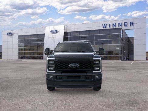 New 2026 Ford F250 Lariat w/ Black Appearance Package AWD/4WD image 6