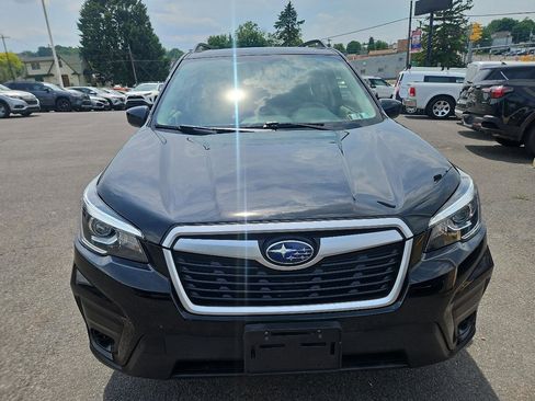 Used 2019 Subaru Forester Premium AWD/4WD image 8