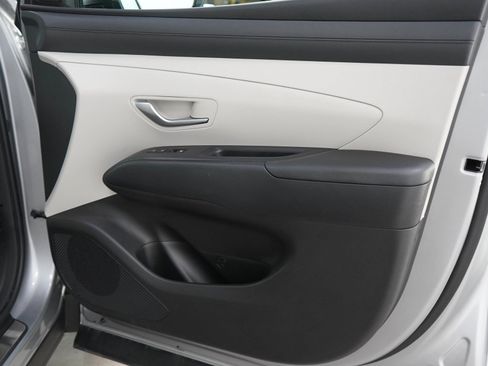 Used 2025 Hyundai Tucson Blue AWD/4WD image 9
