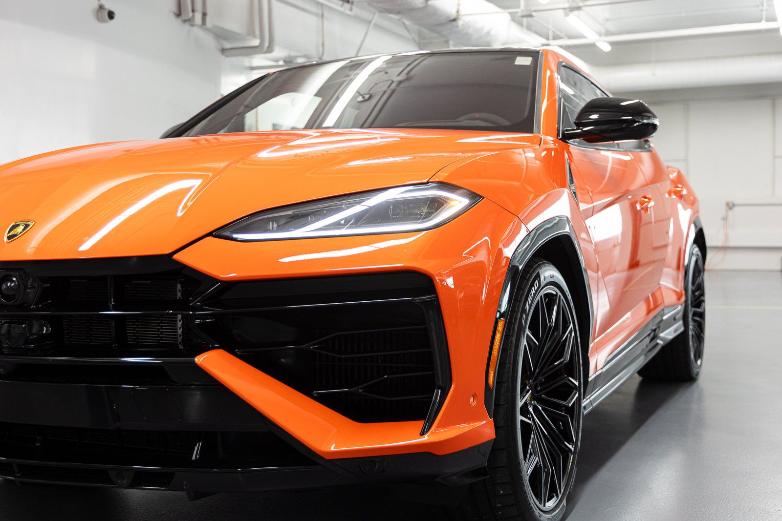 Used 2025 Lamborghini Urus S AWD/4WD image 14