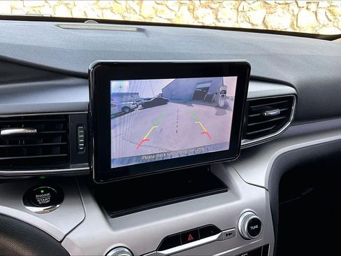 Used 2020 Ford Explorer XLT w/ Equipment Group 202A image 26