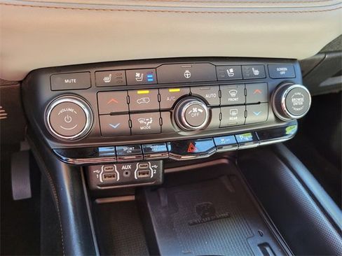 Certified 2022 Dodge Durango R/T image 27