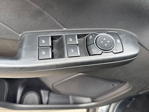 Used 2023 Ford Escape SE FWD image 11