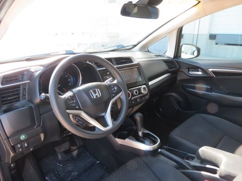 Used 2018 Honda Fit EX image 25