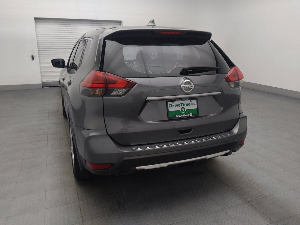 Used 2017 Nissan Rogue S FWD image 6