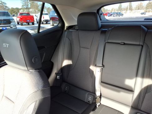 Used 2023 Buick Envision Preferred w/ Sport Touring Package image 13