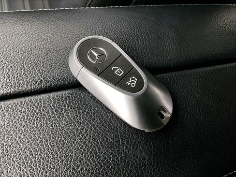 Certified 2024 Mercedes-Benz C 300 Sedan image 12