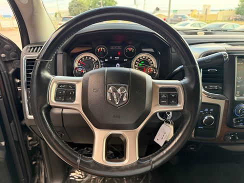 Used 2016 RAM 2500 Laramie w/ Convenience Group AWD/4WD image 16