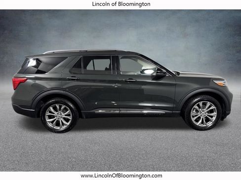 Used 2022 Ford Explorer Limited w/ Equipment Group 301A AWD/4WD image 7