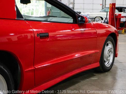 Used 1993 Pontiac Firebird Trans Am image 24