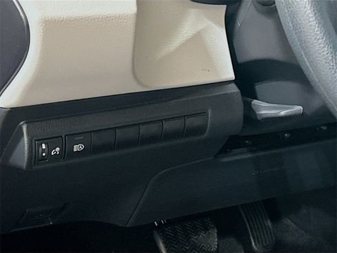 Used 2024 Toyota Corolla LE image 8