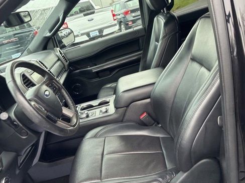 Used 2019 Ford Expedition Max XLT w/ Equipment Group 202A image 5