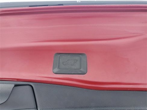 Used 2020 Toyota RAV4 Limited image 8