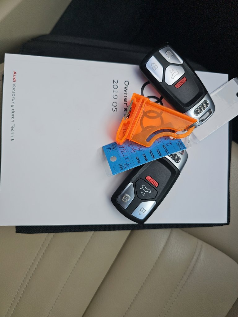 Used 2019 Audi Q5 2.0T Premium w/ Convenience Package AWD/4WD image 5