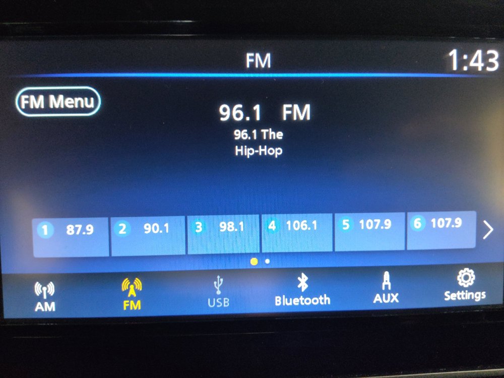 Used 2025 Nissan Versa S FWD image 25