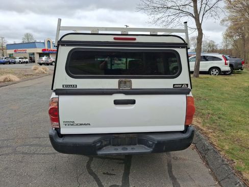 Used 2014 Toyota Tacoma 2WD Regular Cab image 5