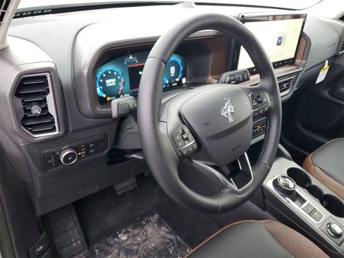 New 2025 Ford Bronco Sport Outer Banks w/ Outer Banks Tech Package+ image 11