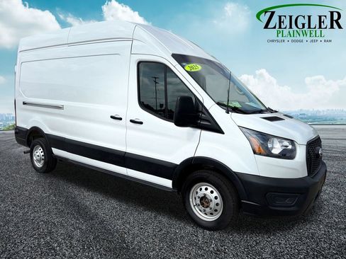 Used 2025 Ford Transit 250 148 High Roof AWD image 7