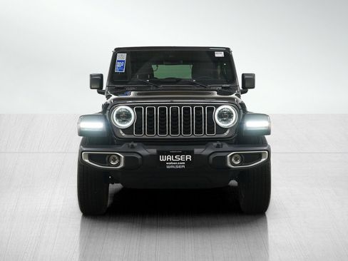 Used 2025 Jeep Wrangler Unlimited Sahara AWD/4WD image 8