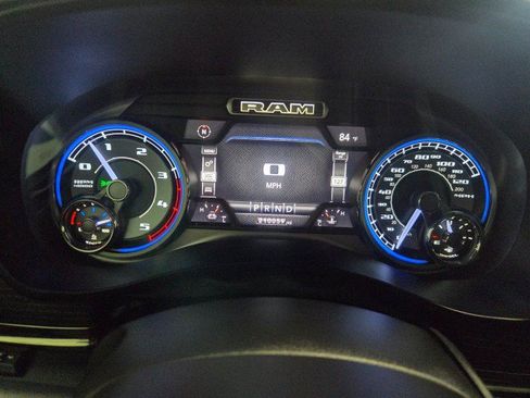 Used 2019 RAM 2500 Limited AWD/4WD image 46