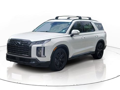 Used 2024 Hyundai Palisade XRT FWD image 2